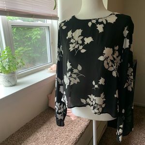 Beautiful shear black and white floral top